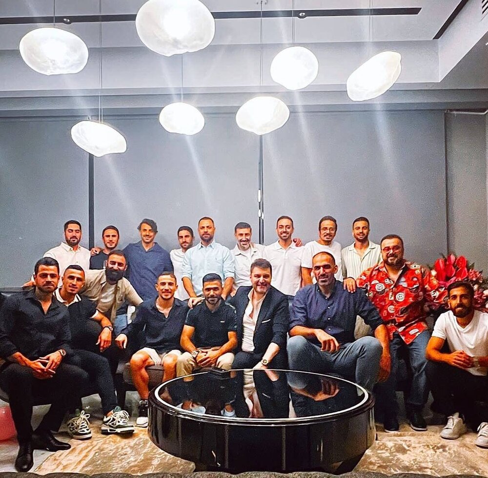 عکس | دورهمی ستارههای سینما و ورزش در خانه ستاره پرسپولیس