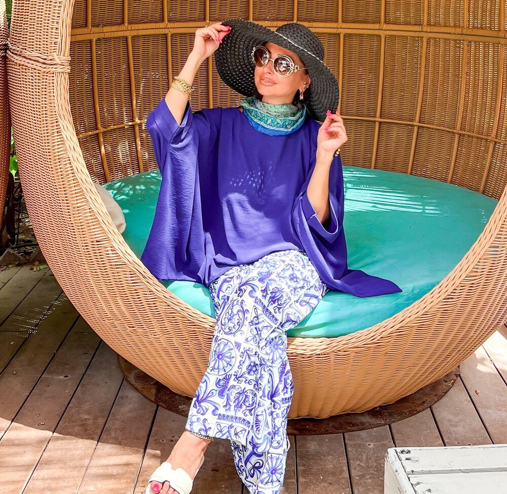 تیپ ساحلی نفیسه روشن در دبی جلبتوجه کرد