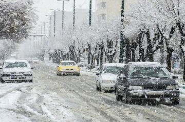 بارش برف شدید در جاده اسالم/ فیلم