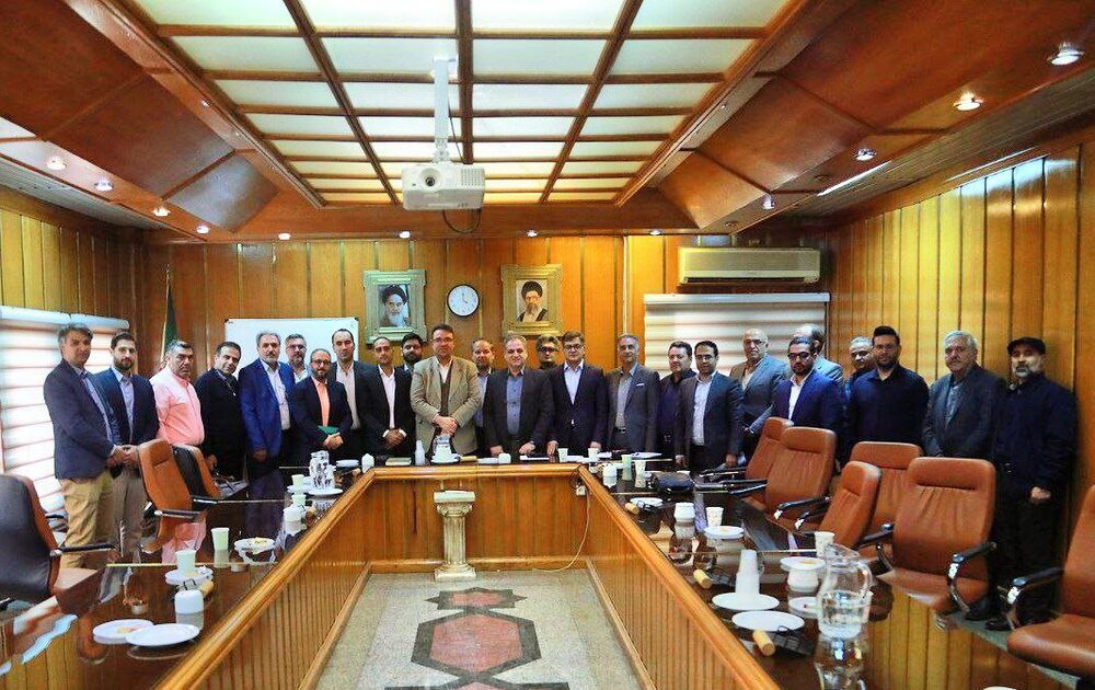 نشست انجمن ملی تخصصی انجمن تولیدکنندگان لوازم خانگی ایران با ابراهیم شیخ + گزارش تصویری