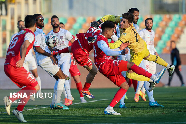 شکست شاگردان گاریدو مقابل تیم قعر جدول! / پرسپولیس ۰- ۱ نساجی