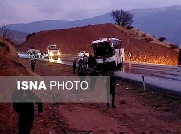 ۹ کشته و زخمی در تصادف هولناک اتوبوس و کامیون در جاده یاسوج- اصفهان