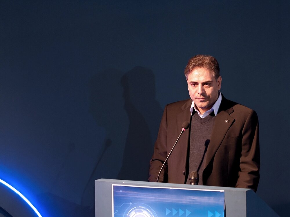 ایرانسل و مخابرات ایران تفاهمنامه همکاری فیبرنوری امضا کردند