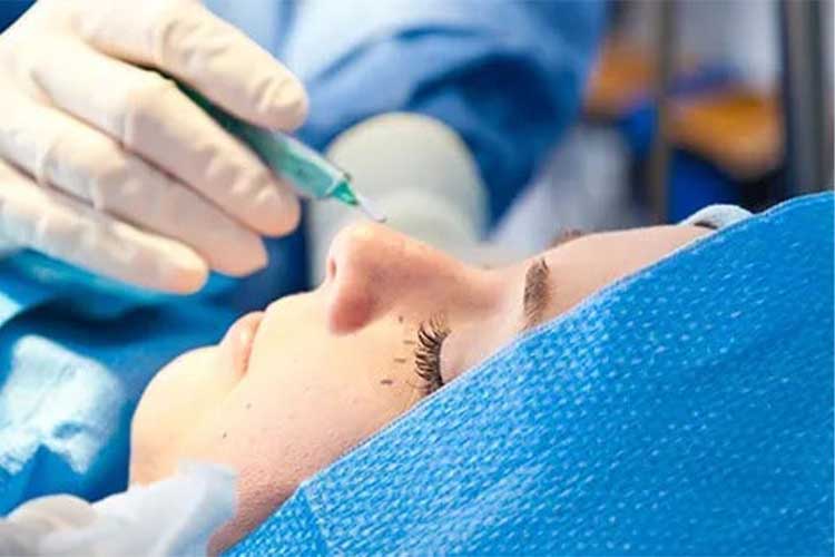 بهترین جراح بینی بدون بیهوشی