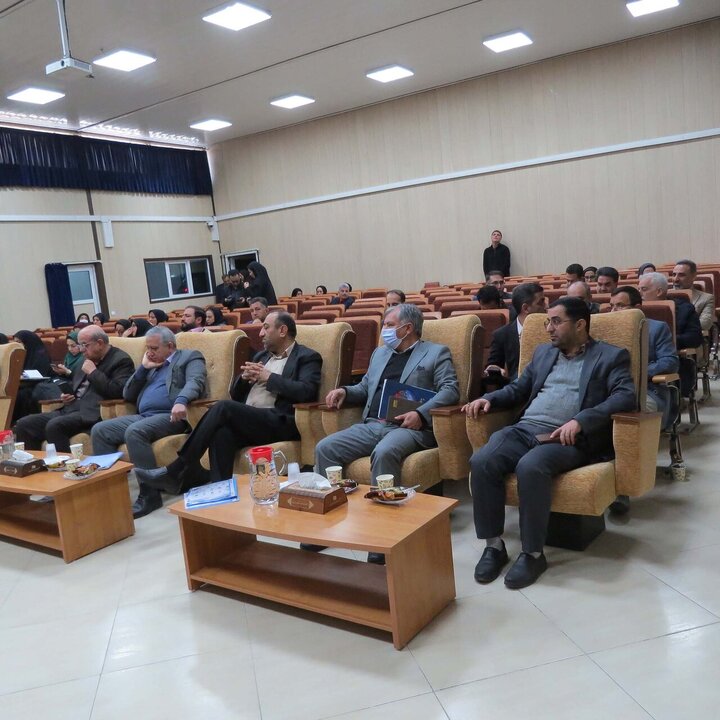 ساخت ۳ نیروگاه خورشیدی در سمنان آغاز شد