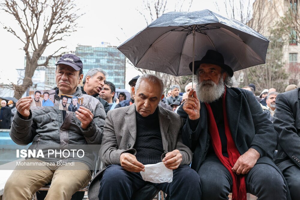 مراسم تشییع پیکر منوچهر والی‌زاده + گزارش تصویری