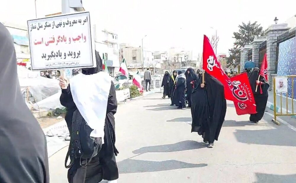 شعار زنان کفن‌پوش در تجمع امروز مشخص شد؛ برای حفظ حجاب تا پای جان می‌مانیم! + عکس