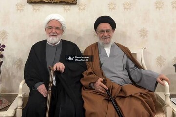 موسوی خوئینی‌ها با مهدی کروبی دیدار کرد + عکس