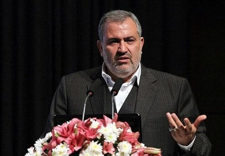 وزیر نیرو: روزانه یک میلیارد کیلووات ساعت برق مصرف می‌شود