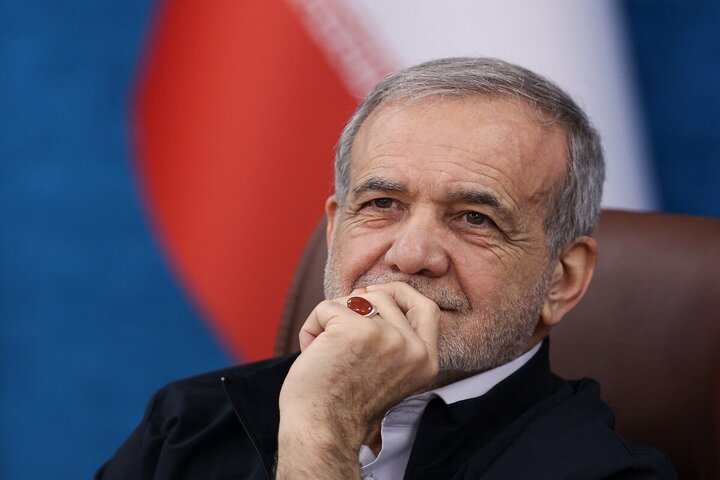 واکنش پزشکیان به مذاکره با آمریکا: نه خوش‌بین هستیم و نه بدبین