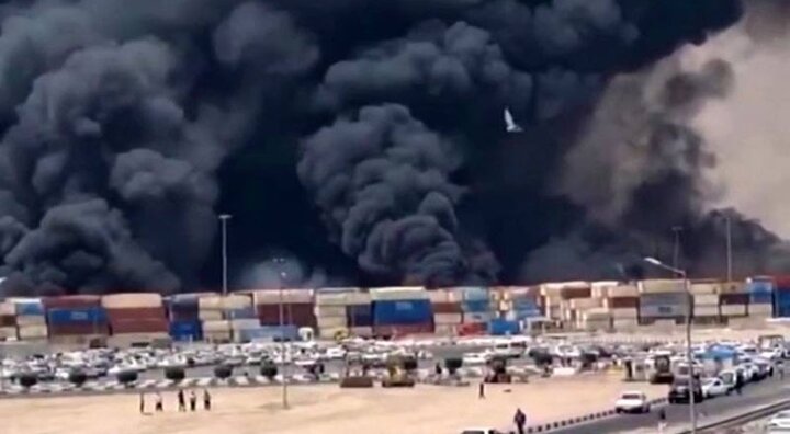 تعطیلی مدارس، دانشگاه‌ها و ادارات بندرعباس به دلیل انفجار و آلودگی هوا