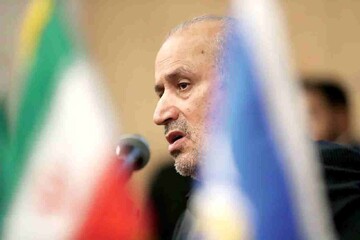 کنایه مهدی تاج به خداداد عزیزی