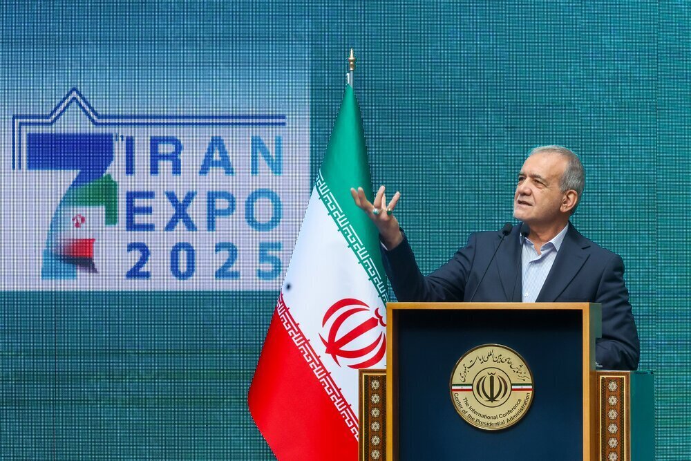 پزشکیان: ایران بستر سرمایهگذاران و تاجران است