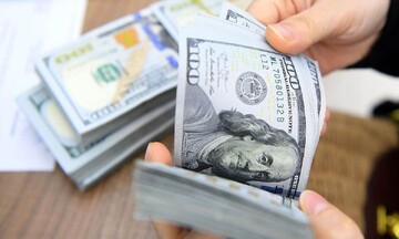 سقوط آزاد قیمت دلار در بازار + جدول قیمت  طلا و سکه امروز ۹ اردیبهشت ۱۴۰۴