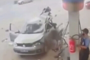 صحنه وحشتناک منفجر شدن ماشین در جایگاه پمپ گاز CNG + فیلم
