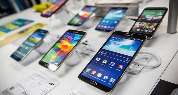 سقوط قیمت انواع گوشی در بازار + جدول قیمت