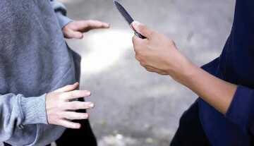 زورگیری وحشتناک از دختر جوان در ستارخان تهران + فیلم