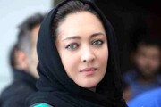 عکس نیکی کریمی از نوشته پشت نیسان آبی سوژه شد