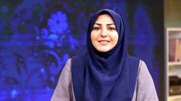 حضور المیرا شریفی‌مقدم با فندک در تلویزیون جنجالی شد / عکس