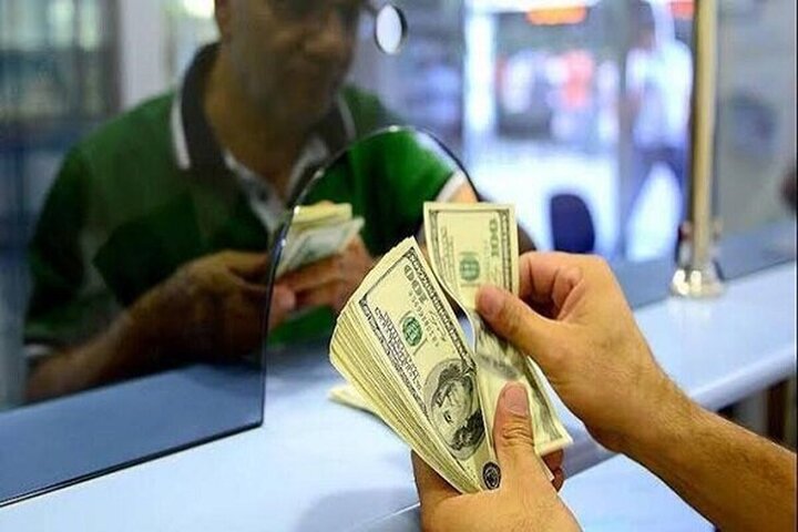 دلار چند شد؟ + جدیدترین قیمت دلار و یورو امروز سه‌شنبه ۱۶ اردیبهشت ۱۴۰۴