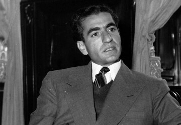 عکس زیر خاکی از محمدرضا پهلوی پس ترور در سال ۱۳۲۷