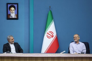 پزشکیان: در مذاکرات از اصول خود عقب‌نشینی نمی‌کنیم