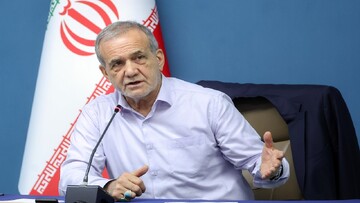 رییس جمهور ایران: در مذاکرات از اصول خود عقب‌نشینی نمی‌کنیم