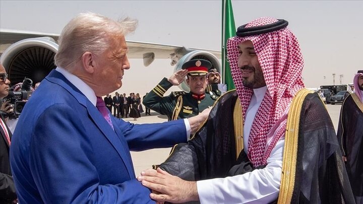 لحظه خداحافظی ترامپ از بن سلمان پربازدید شد + فیلم