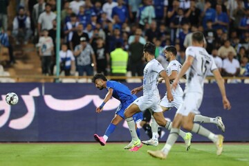 قرارداد رامین رضاییان با استقلال تمدید می شود؟