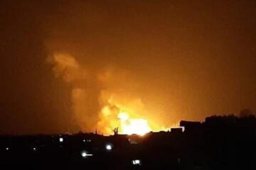 کشته شدن ۳ افسر در حادثه انفجار شهر المیادین واقع در سوریه