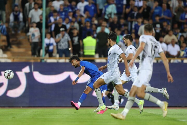 قرارداد رامین رضاییان با استقلال تمدید می شود؟