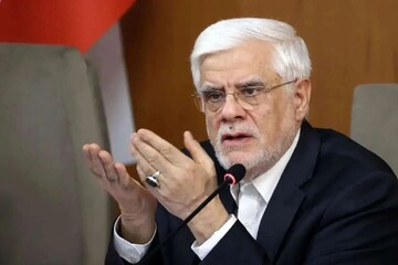 عارف: اگر به دنبال عدم غنی‌سازی در خاک خود بودیم، در دهه‌های گذشته هم نیازی به تحمل تحریم‌های آمریکا نبود / اظهارات مقامات آمریکایی متناقض است