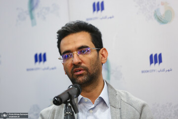واکنش آذری جهرمی به سخنان عجیب وزیر نیرو درباره مصرف برق
