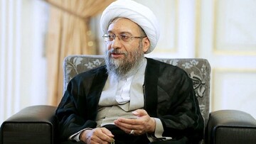 آملی لاریجانی: مطالبه‌گری روحانیت از دولت باید واقع‌بینانه باشد