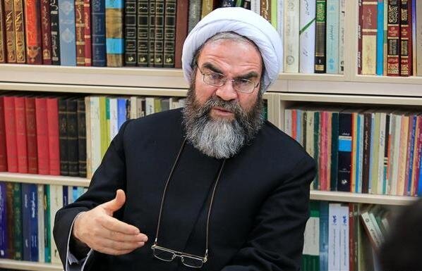 پیشنهاد غرویان به دادگاه ویژه روحانیت درپی جنجال روحانیِ تندرو در عربستان/ مراجع و عقلای قم تاکید بر اعتدال و میانه روی دارند