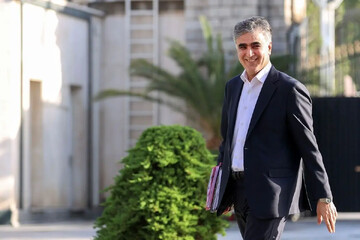 سفر رئیس‌کل بانک مرکزی به چین