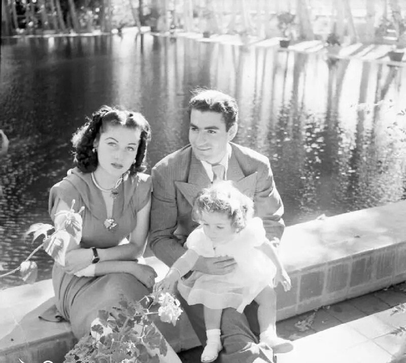 عکس/ شاه، همسرش فوزیه و دخترشان شهناز