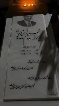 فیلم دردناک پریناز ایزدیار از مزار پدرش