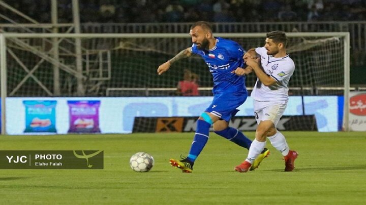 تمدید قرارداد محمد عمری با پرسپولیس