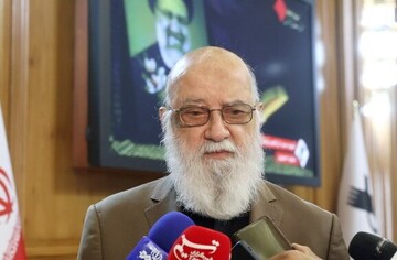 چمران، رییس شورای شهر تهران:  اتفاق الهه حسین نژاد به واسطه یک مسافرکش پلاک شهرستان رخ داد / رانندگان شناسایی درستی نشدند و تعهدی به کسی ندارند