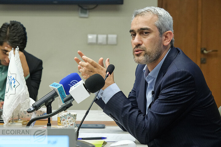 مدنی‌زاده از مجلس نمره قبولی گرفت؟