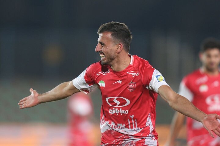 پیام احساسی وینگر جنجالی با هواداران پرسپولیس پس از جدایی + عکس