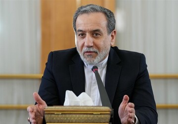 عراقچی: ظرف دو روز گذشته، پیامی از آمریکا دریافت کرده‌ایم که ادعا می‌کند دخالتی در حمله نداشته و نخواهد داشت