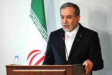 عراقچی: ما شب اول فقط اهداف نظامی را هدف قرار دادیم / کشاندن درگیری به خلیج فارس اشتباه راهبردی است