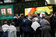 عکسی پربازدید امروز از پزشکیان و قالیباف در مجلس