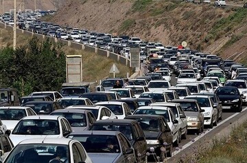 ترافیک شدید در آزادراه تهران - شمال و اتوبان کرج - قزوین