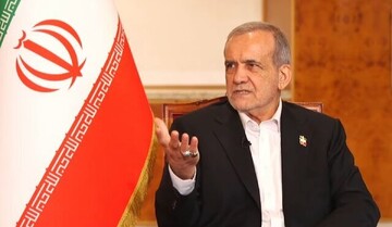 پزشکیان: آمریکا اسرائیل را مهار کند و گرنه پاسخ ما دردناکتر است