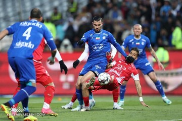 محمدرضا آزادی در لیست مازاد اسقلال