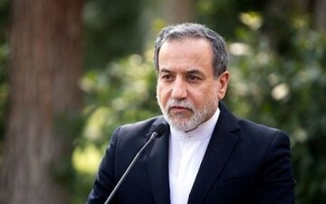 گریه وزیر خارجه بر پیکر پاک سردار سلامی / عکس‌ها
