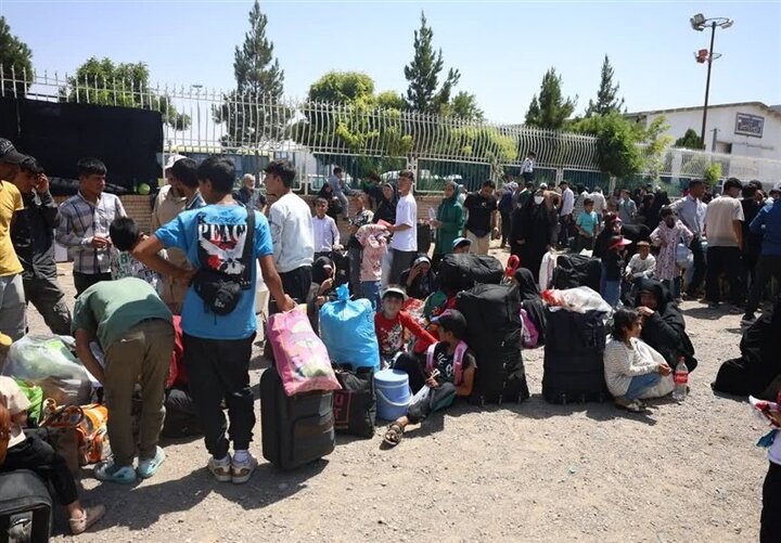 ۶۱۴ نفر از اتباع غیرمجاز در شهرستان دلیجان جمع‌آوری شدند